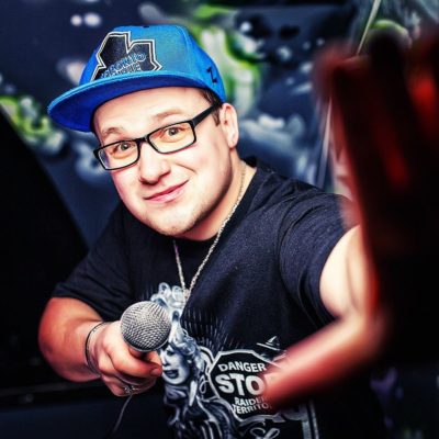 Евгений Синьков ведущий на мероприятие в Москве 46